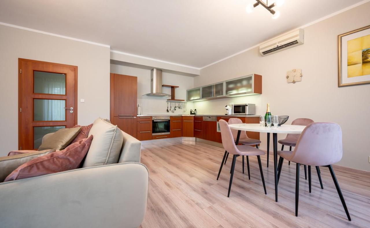 Apartmany Luhacovice, Royal Zewnętrze zdjęcie