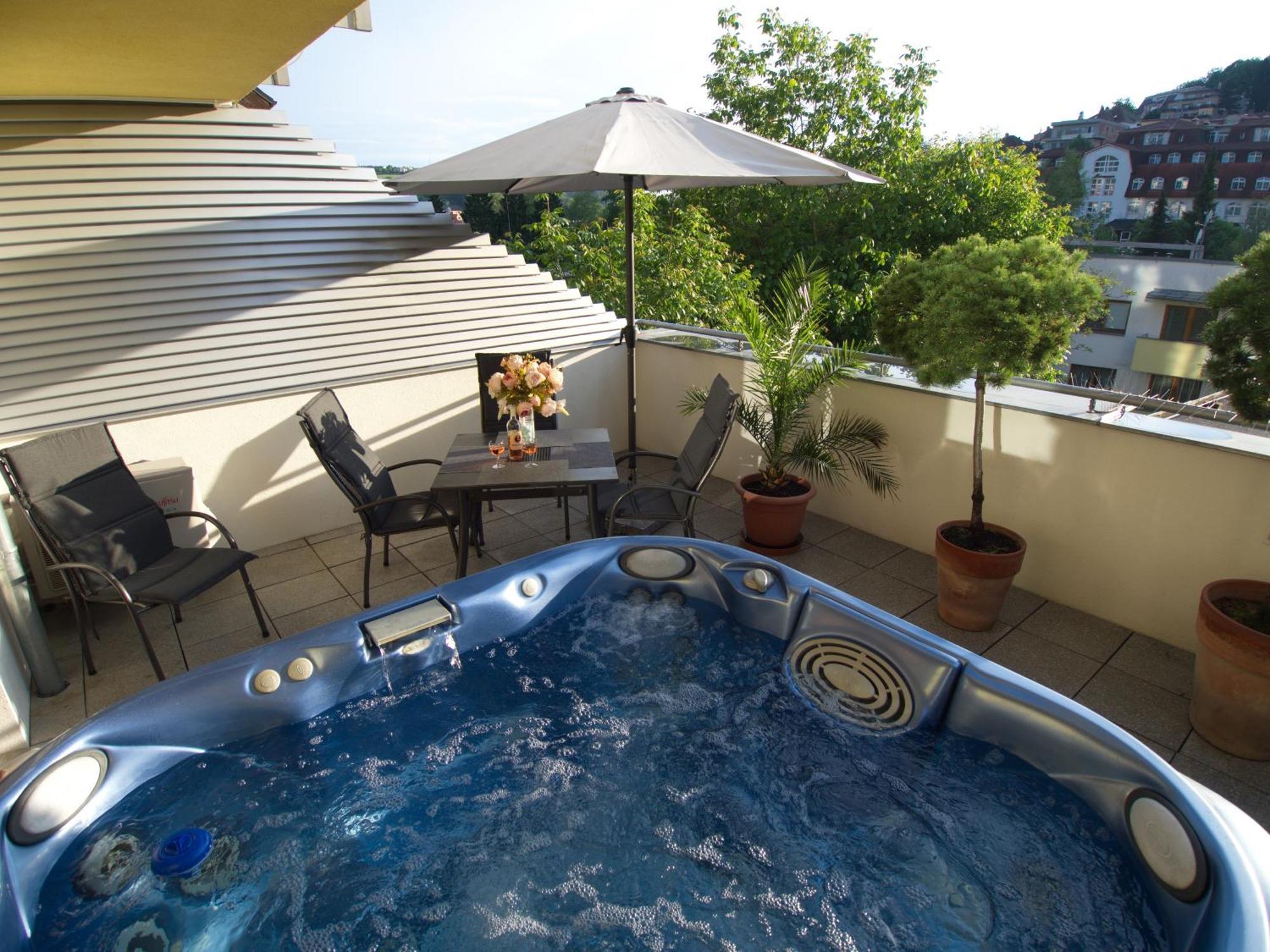 Apartmany Luhacovice, Royal Zewnętrze zdjęcie